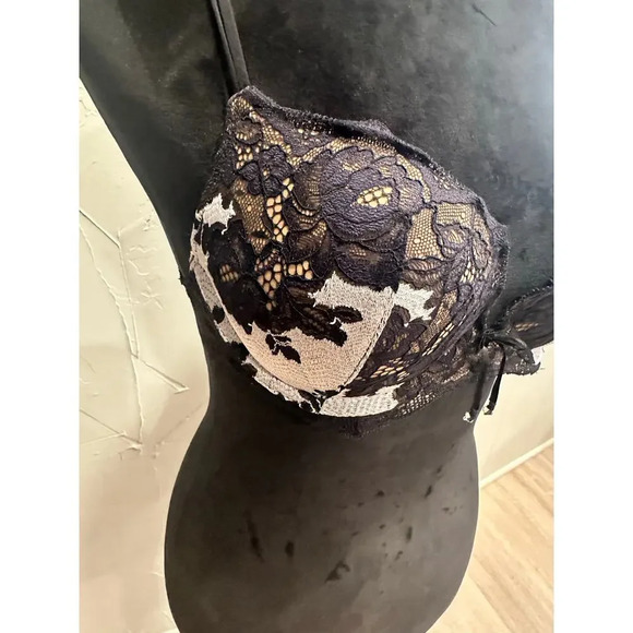 Victoria Secret Black floral push bra 34C women’s undergarment - Picture 2 of 5